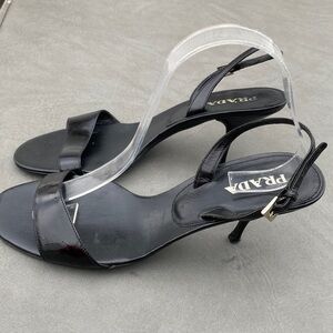 Prada black leather sandals with adjustable straps size 39